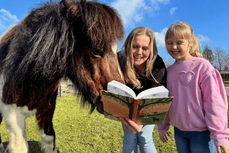 Lize van Ginkel leest voor